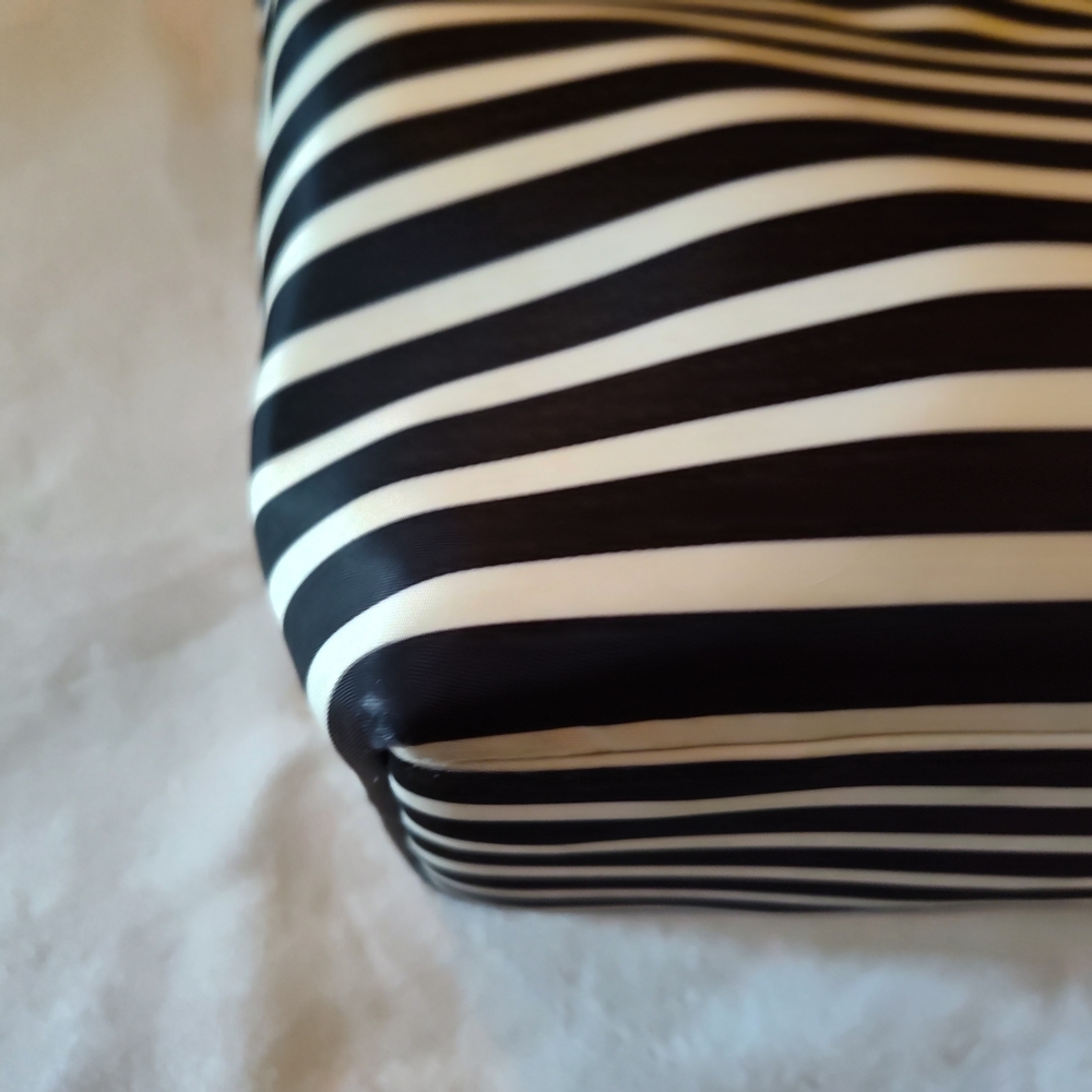 Kate Spade StoryBook Lining Stripe Tote Black White One Corner Rub EUC - Picture 12 of 14